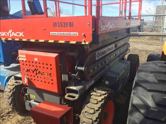 2015 Skyjack SJ7127RT Scissor Lift