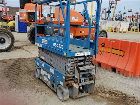2014 Genie GS-1930 Scissor Lift