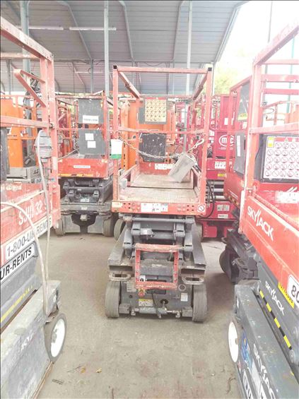 2014 Skyjack SJIII3219 Scissor Lift