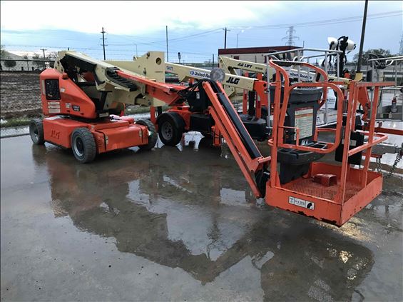 2012 JLG E400AJPN Boom Lift