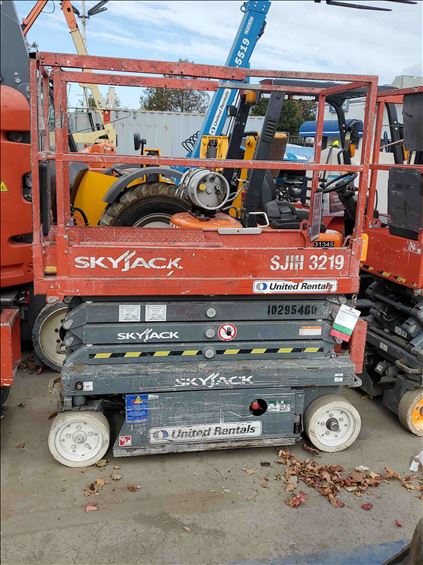 2014 Skyjack SJIII3219 Scissor Lift
