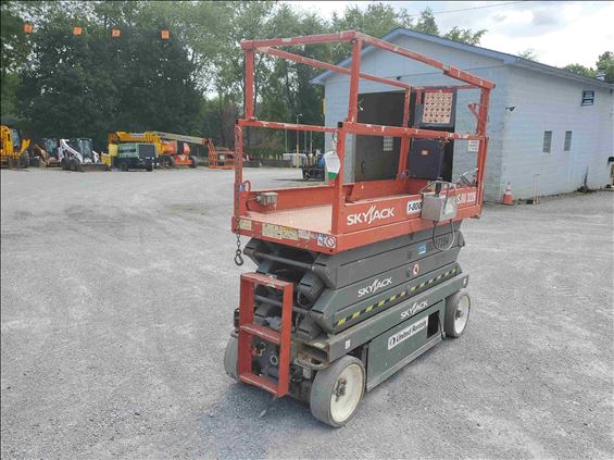 2014 Skyjack SJIII3226 Scissor Lift