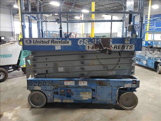 2014 Genie GS-3246 Scissor Lift