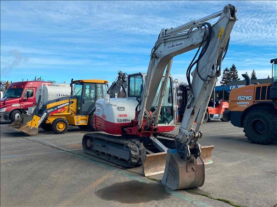 2017 Takeuchi TB290CR Mini-Excavator