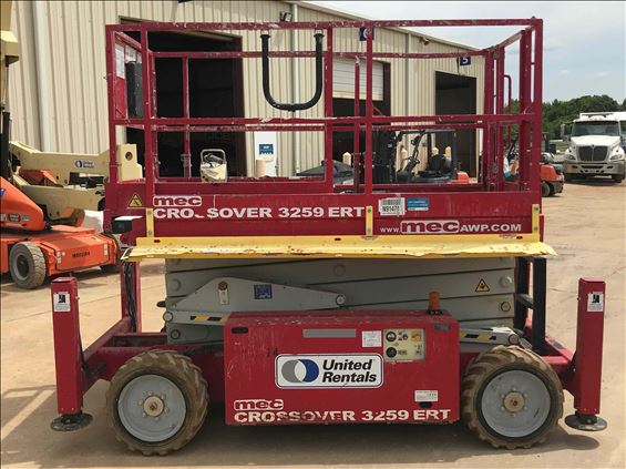2015 MEC 3259 ERT Scissor Lift