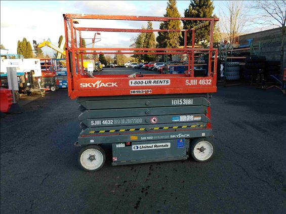 2013 Skyjack SJIII4632 Scissor Lift
