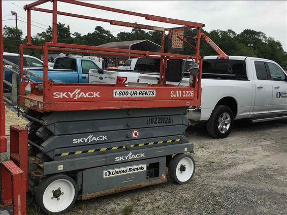 2014 Skyjack SJIII3226 Scissor Lift