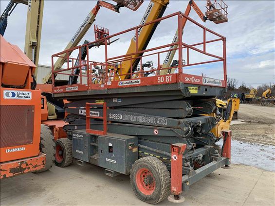 2013 Skyjack SJ9250RT Scissor Lift