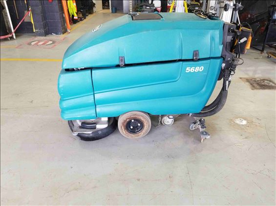 2017 Tennant M-5680