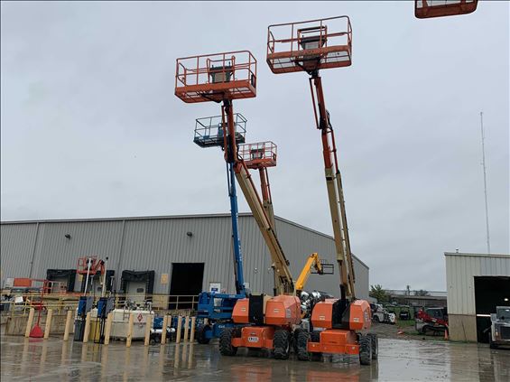 2013 JLG 800AJ Boom Lift