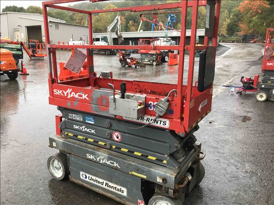 2014 Skyjack SJIII3219 Scissor Lift