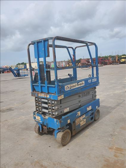 2014 Genie GS-1930 Scissor Lift