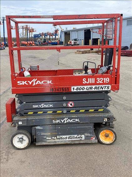 2015 Skyjack SJIII3219 Scissor Lift