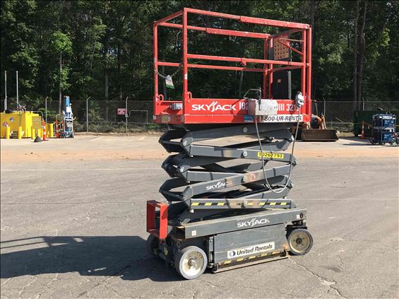 2014 Skyjack SJIII3219 Scissor Lift