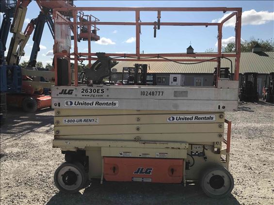 2014 JLG 2630ES Scissor Lift
