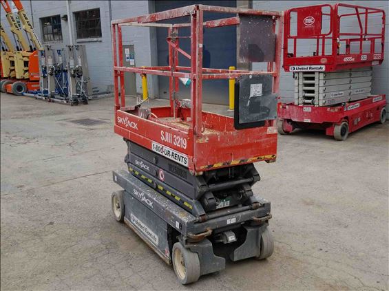 2014 Skyjack SJIII3219 Scissor Lift