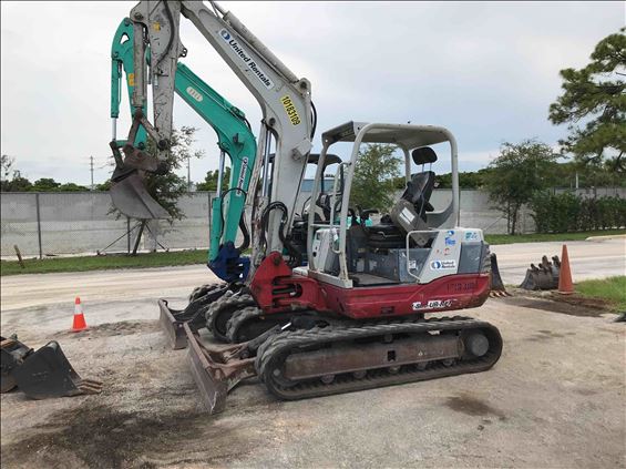 2013 Takeuchi TB250 Mini-Excavator
