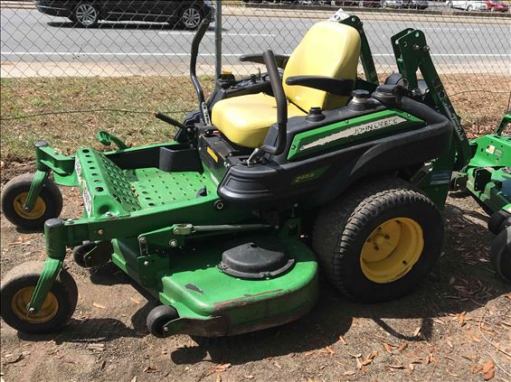 2016 John Deere Z915B