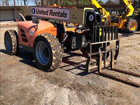 2013 JLG G6-42A