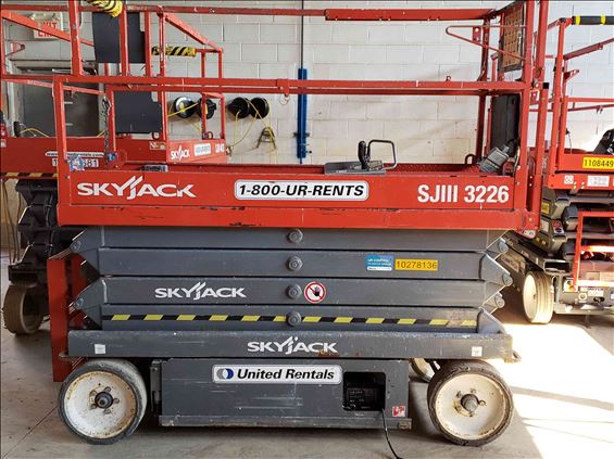 2014 Skyjack SJIII3226 Scissor Lift