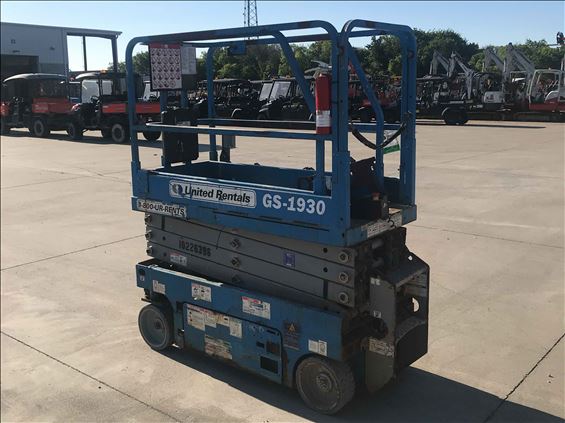 2014 Genie GS-1930 Scissor Lift