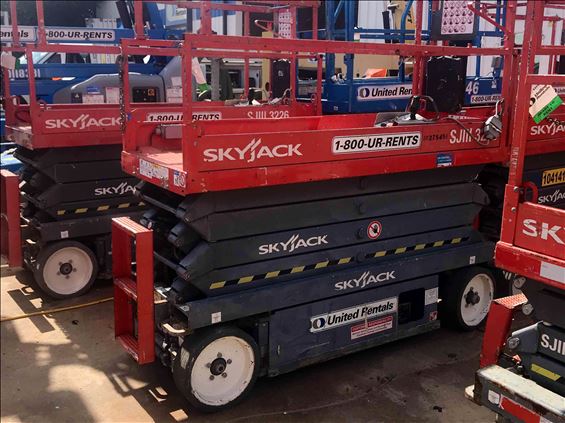 2014 Skyjack SJIII3226 Scissor Lift