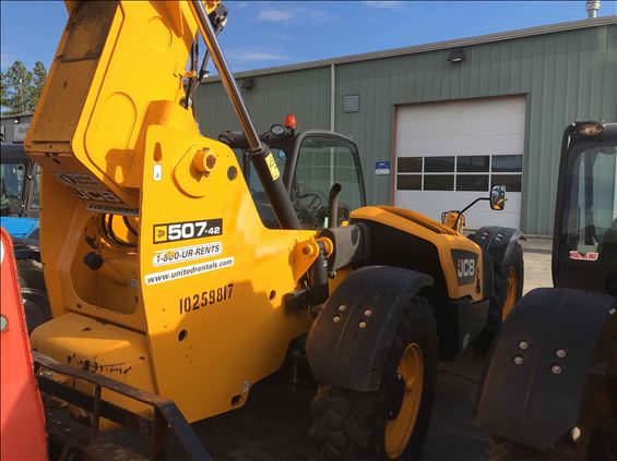 2014 JCB 507-42 Rough Terrain Forklift
