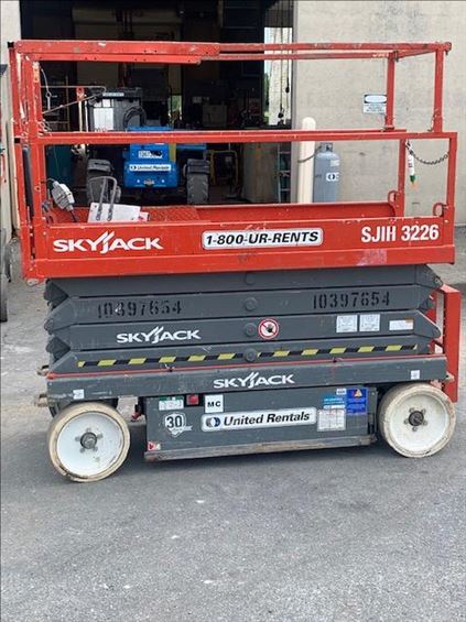 2015 Skyjack SJIII3226 Scissor Lift