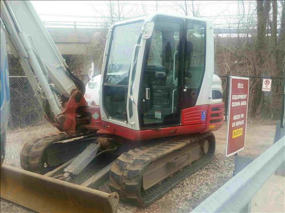 2016 Takeuchi TB290C Mini-Excavator