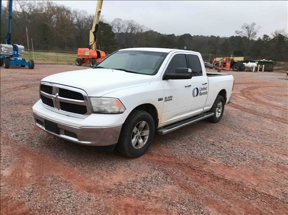 2015 Dodge 1500QUADSLTG4WD Truck