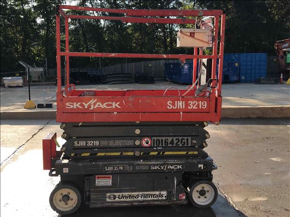 2013 Skyjack SJIII3219 Scissor Lift