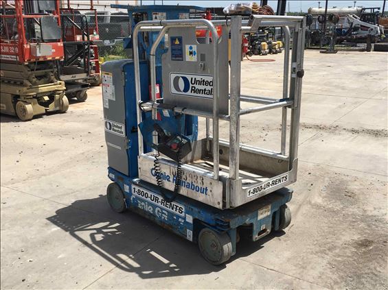 2013 Genie GR-15 Scissor Lift