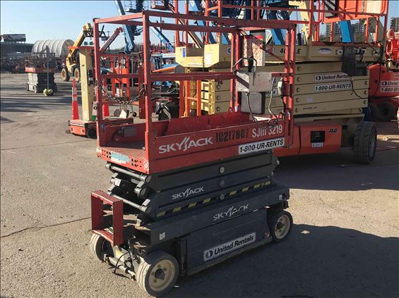 2014 Skyjack SJIII3219 Scissor Lift