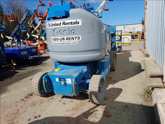 2012 Genie Z-40/23N RJ Boom Lift