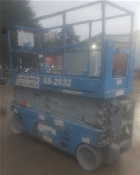2014 Genie GS-2632 Scissor Lift