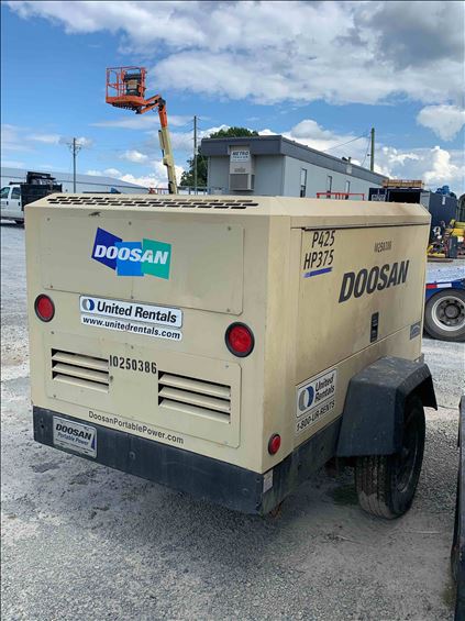 2014 Doosan P425/HP375WCUT4 Air Compressor