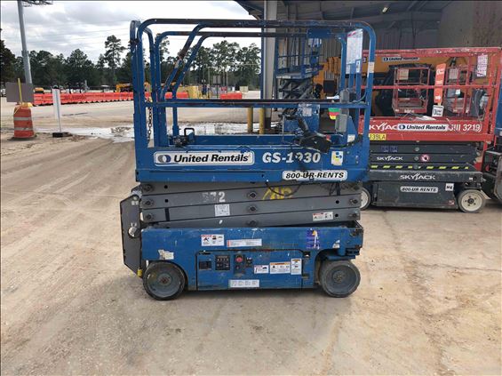 2014 Genie GS-1930 Scissor Lift