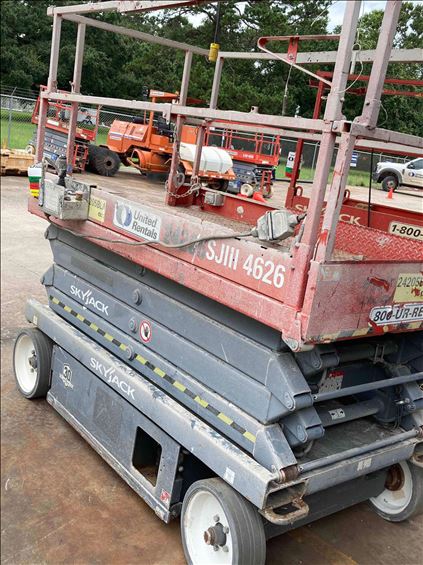 2015 Skyjack SJIII4626 Scissor Lift