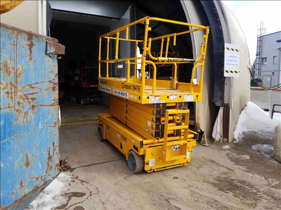 2014 HAULOTTE 3947E Scissor Lift