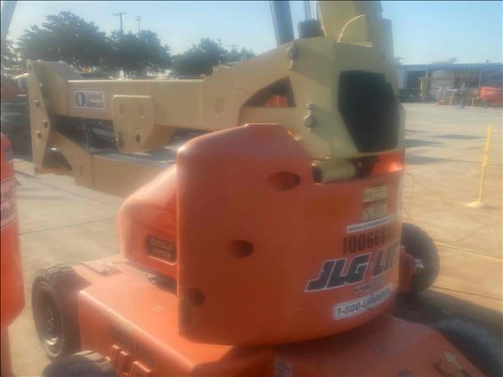 2012 JLG E400AJPN Boom Lift